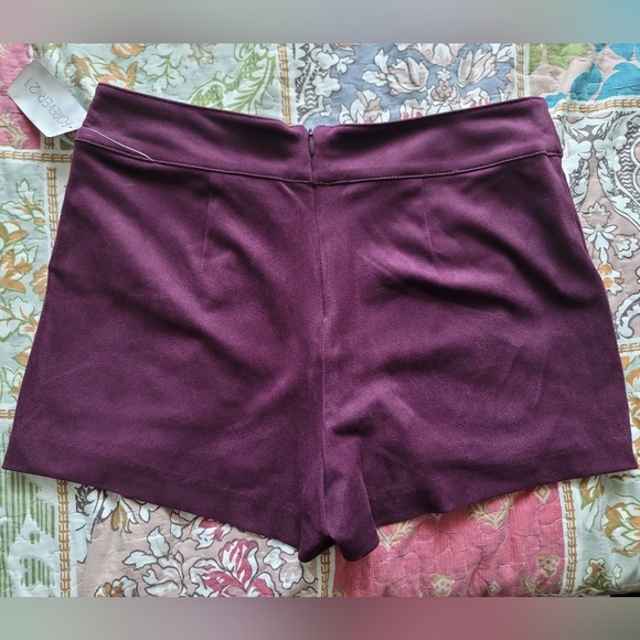 🔴2/$15 - Forever 21 suede shorts womens - Picture 2 of 2